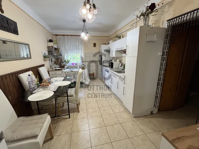 Eladó lakás Pécs, Ispitaalja 60 nm