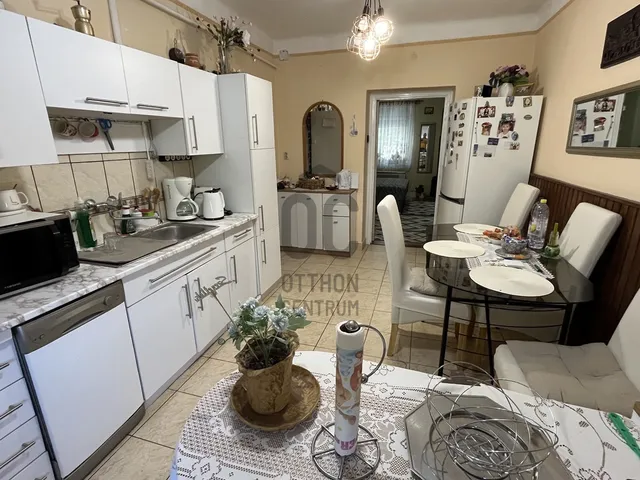 Eladó lakás Pécs, Ispitaalja 60 nm
