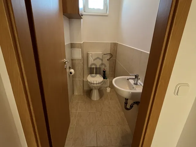 Kiadó lakás Pécs, Ledina 73 nm