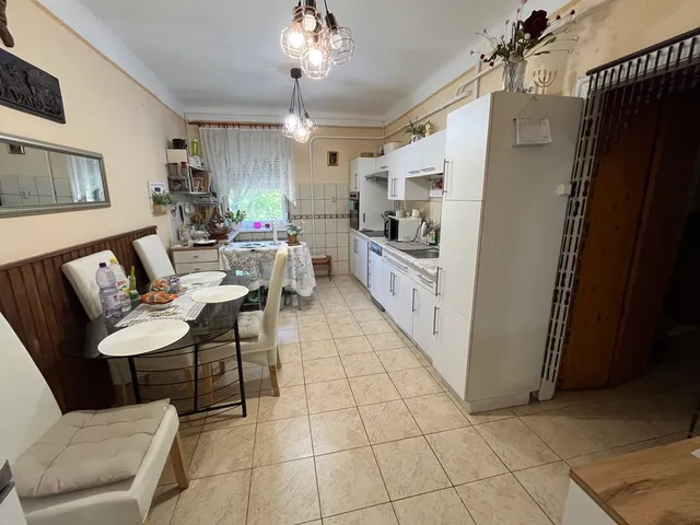Eladó lakás Pécs, Ispitaalja 60 nm