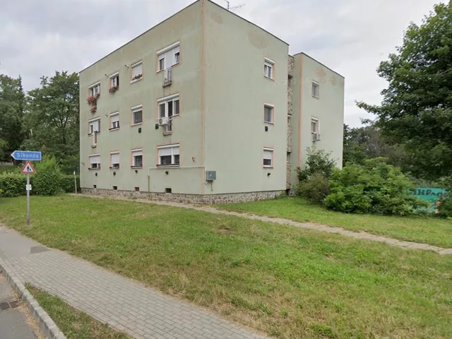 Eladó lakás Komló, Kökönyös 54 nm