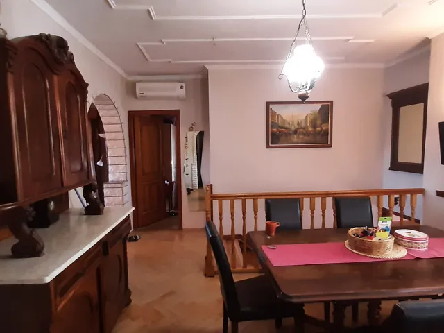 Eladó ház Pécs, Ledina 258 nm