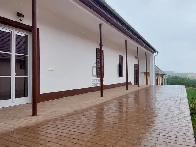 Eladó ház Véménd 160 nm