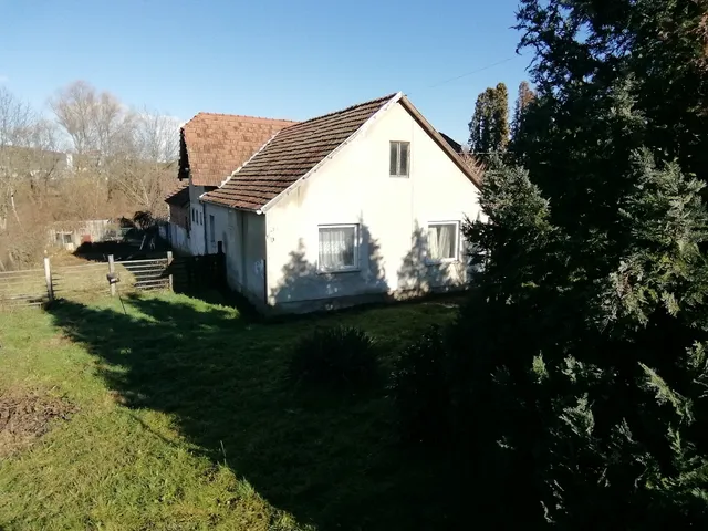 Eladó ház Pécs, Újhegy 150 nm