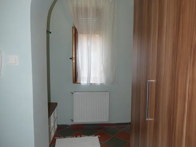 Kiadó lakás Pécs, Belváros 48 nm