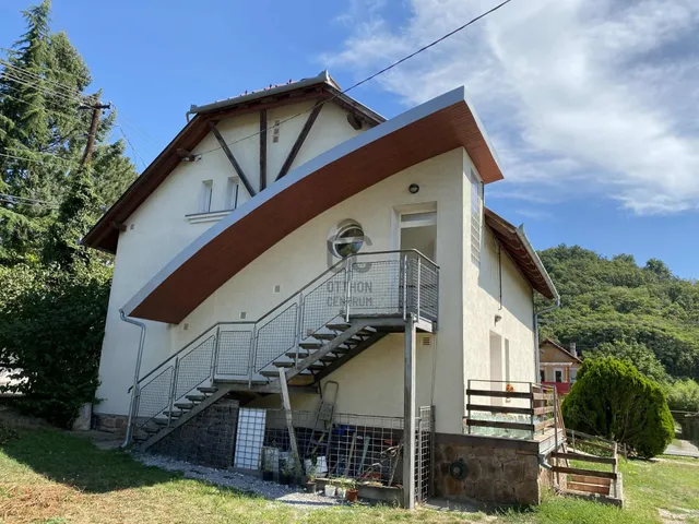 Eladó ház Pécs, Ürög 155 nm