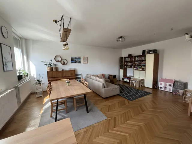 Eladó lakás Pécs, Mecsekoldal 91 nm
