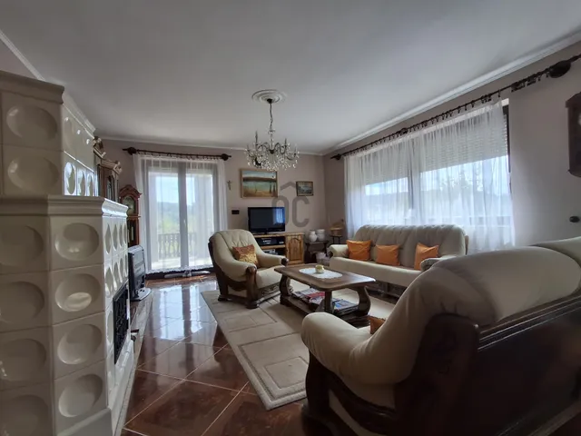 Eladó ház Komló, Szilvás 297 nm