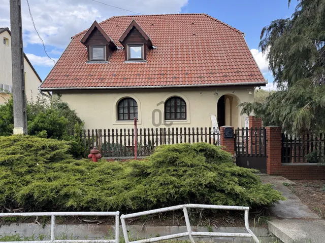 Eladó ház Kömlő 160 nm