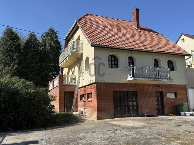 Eladó ház Komló, Mecsekfalu 160 nm
