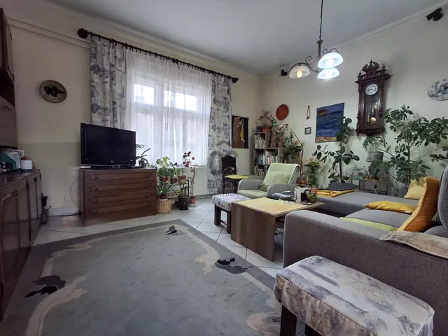Eladó lakás Pécs, Ledina 89 nm