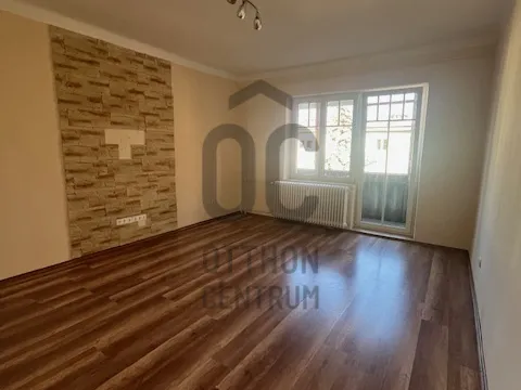 Eladó lakás Pécs, Ledina 60 nm