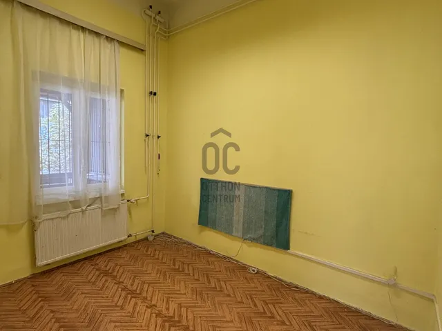 Kiadó kereskedelmi és ipari ingatlan Pécs, Belváros 22 nm