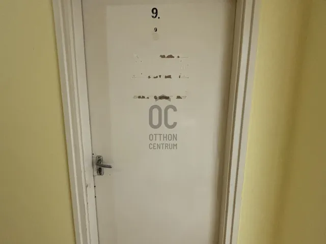 Kiadó kereskedelmi és ipari ingatlan Pécs, Belváros