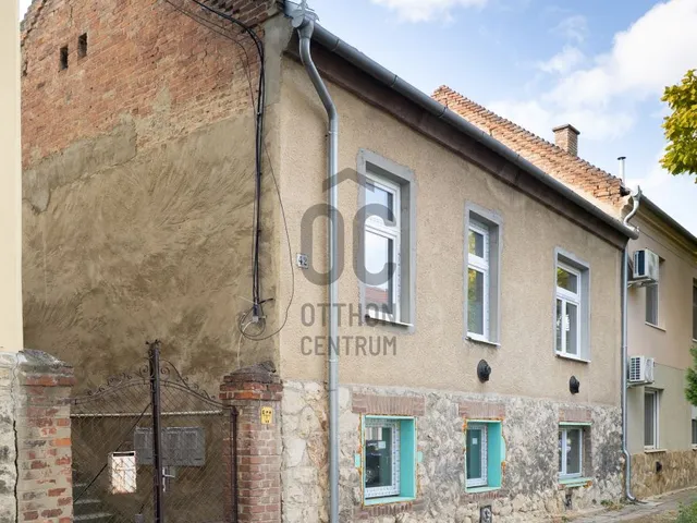 Eladó lakás Pécs, Ispitaalja 73 nm