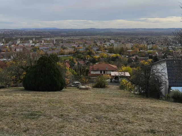 Eladó telek Pécs 1987 nm
