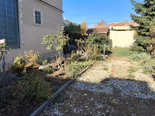 Eladó ház Pécs, Uránváros 100 nm