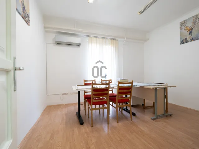 Kiadó kereskedelmi és ipari ingatlan Komló 22 nm