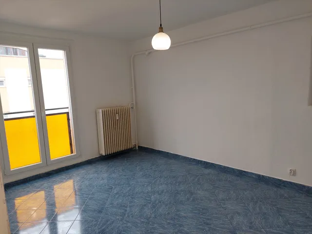 Eladó lakás Pécs, Uránváros 46 nm