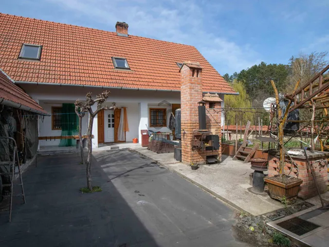 Eladó ház Pécsvárad 160 nm