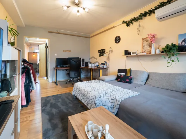 Eladó lakás Pécs, Kertváros 60 nm