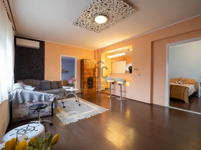 Eladó lakás Pécs, Egyetemváros 77 nm