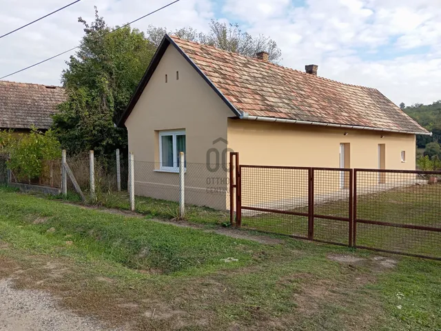 Eladó ház Fiad 65 nm