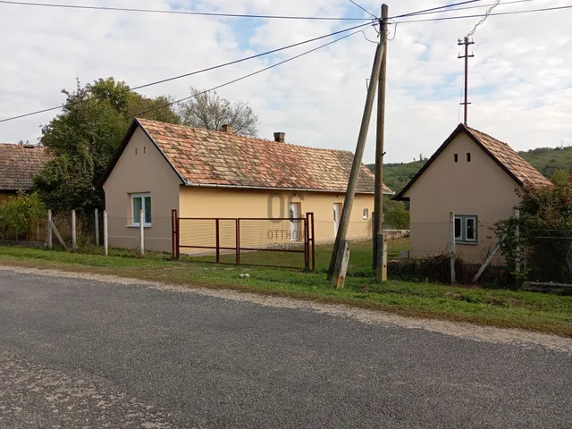 Eladó ház Fiad 65 nm