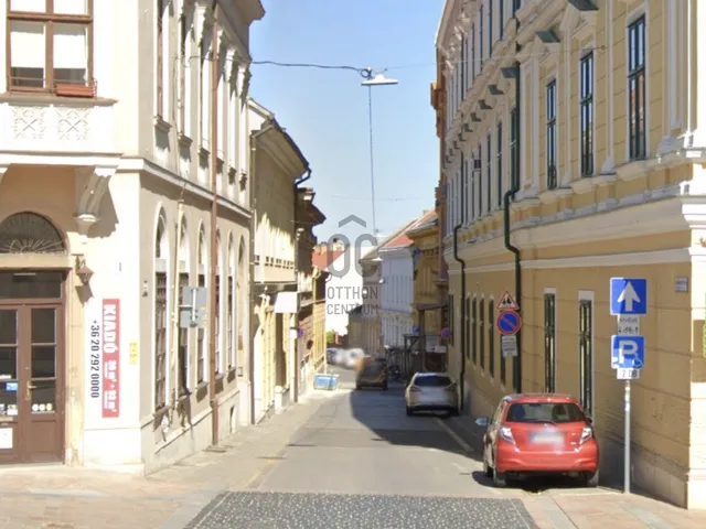 Kiadó kereskedelmi és ipari ingatlan Pécs, Belváros 18 nm