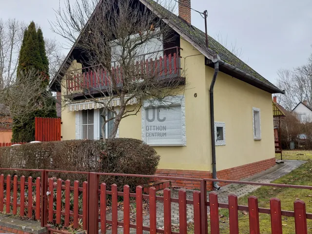 Eladó üdülő és hétvégi ház Dombóvár, Gunarasfürdő 64 nm