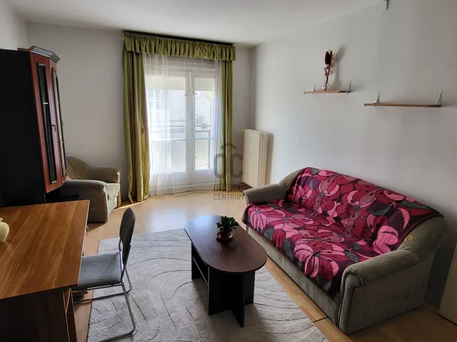 Kiadó lakás Pécs, Egyetemváros 47 nm