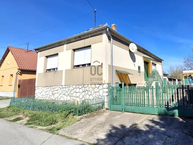 Eladó ház Ócsárd 73 nm