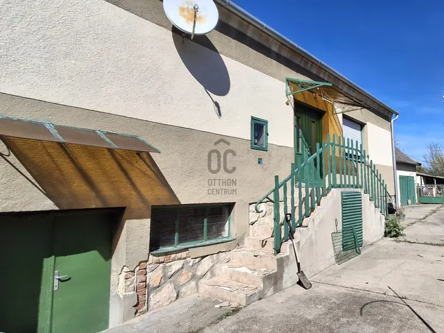Eladó ház Ócsárd 73 nm