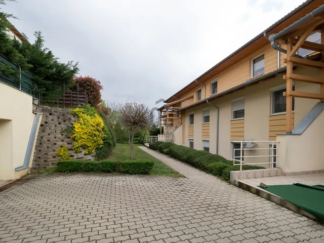 Eladó lakás Pécs, Rigóder, Nagymeszes dűlő 55 nm