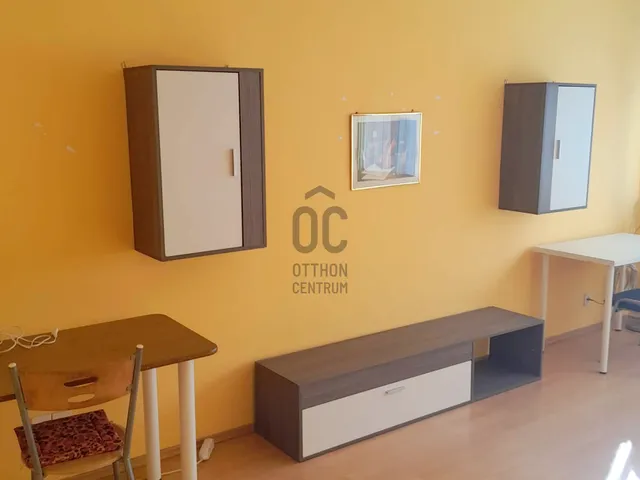 Eladó lakás Pécs, Ispitaalja 45 nm