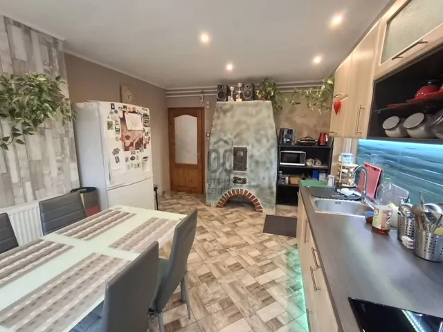 Eladó lakás Pécs, Ispitaalja
