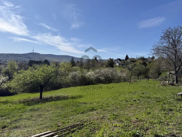 Eladó telek Pécs, Mélyút dűlő 1300 nm
