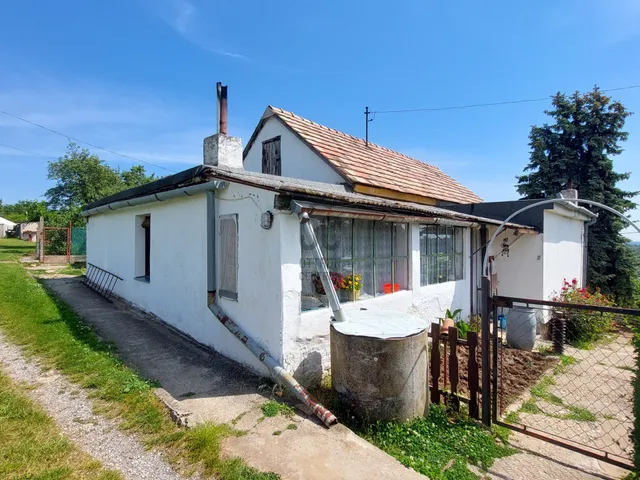 Eladó ház Pécs, Ürög 70 nm
