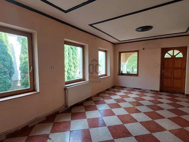 Eladó ház Pécs, Üszögpuszta 545 nm