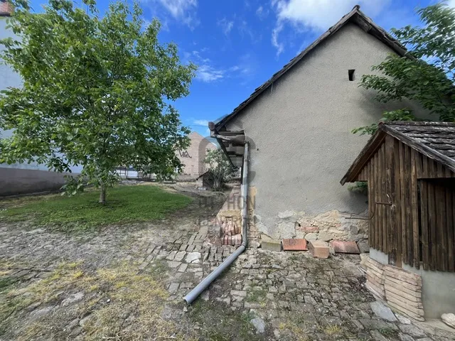 Eladó telek Villány 413 nm