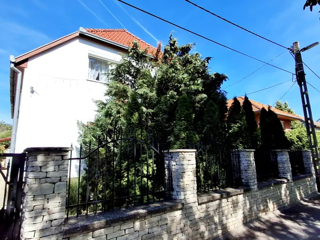 Eladó ház Pécs 172 nm