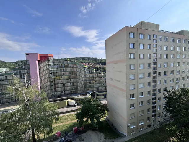 Eladó lakás Komló 63 nm
