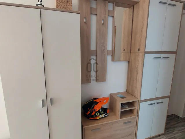 Kiadó lakás Pécs, Meszes 53 nm