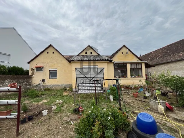 Eladó ház Szászvár 135 nm