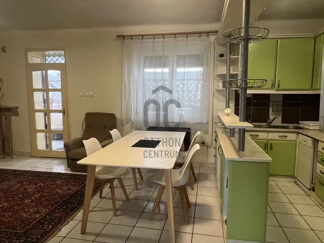 Eladó ház Pécs, Havihegy 193 nm
