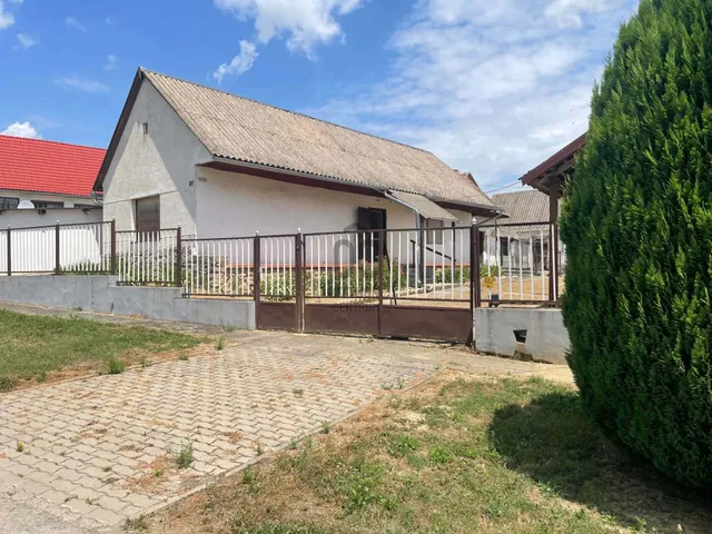 Eladó ház Nagybudmér 94 nm