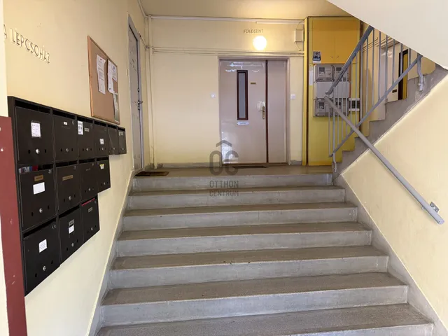 Kiadó lakás Pécs, Uránváros, Építők útja 54 nm