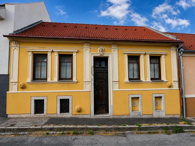 Eladó ház Pécs, Mecsekoldal 108 nm