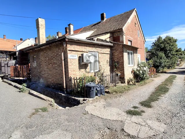 Eladó ház Pécs, Somogy 60 nm