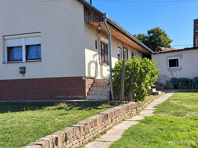 Eladó ház Egyházaskozár 70 nm